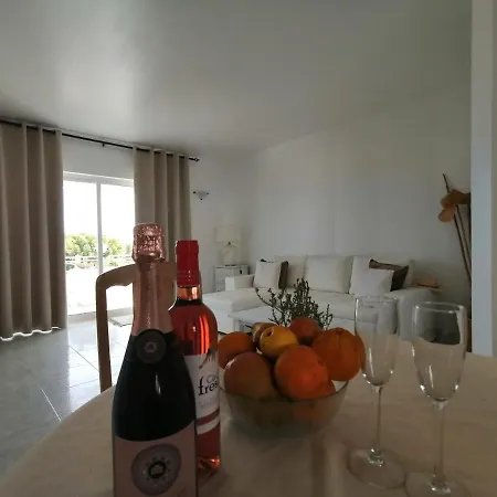 Nice Rose Flat Near Sao Rafael Beach Appartement